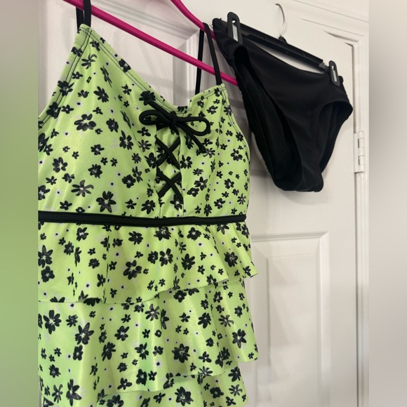 Justice Lime and Black Swimwear Set - Picture 4 of 4